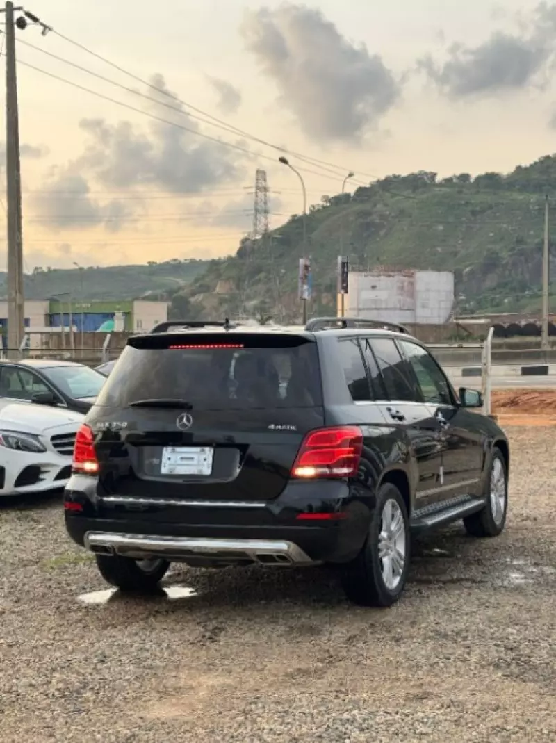 Mercedes-Benz GLK 300   - 2015