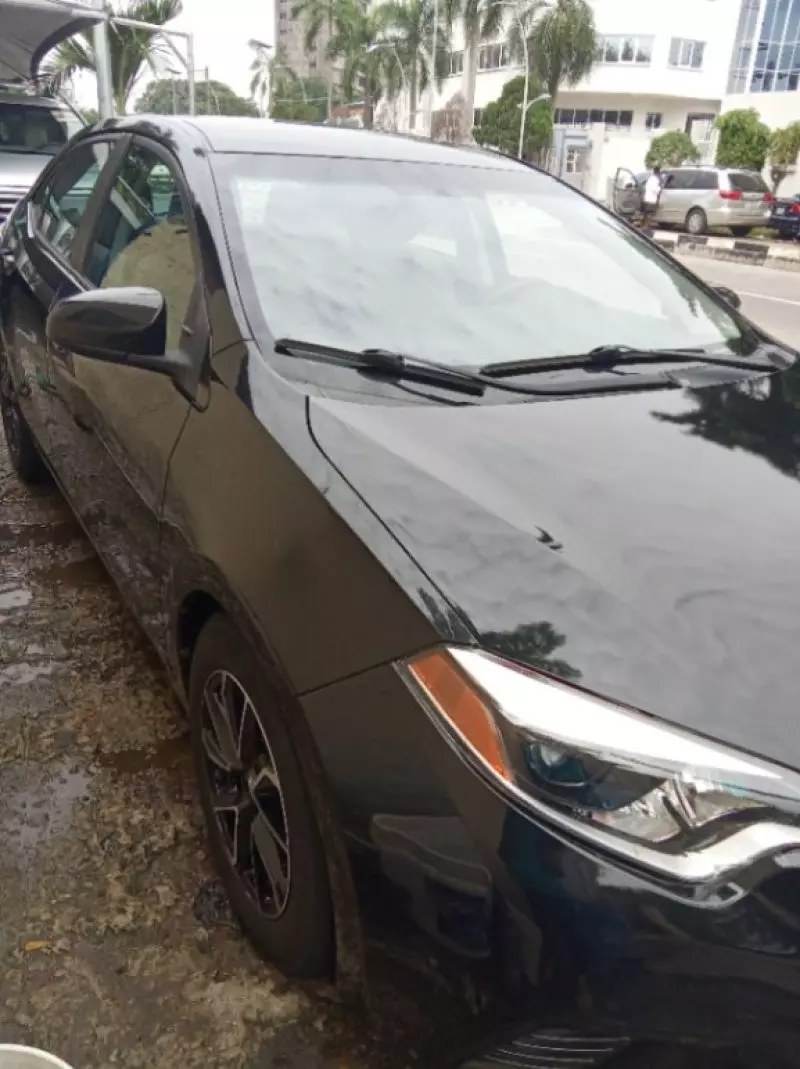 Toyota Corolla   - 2016