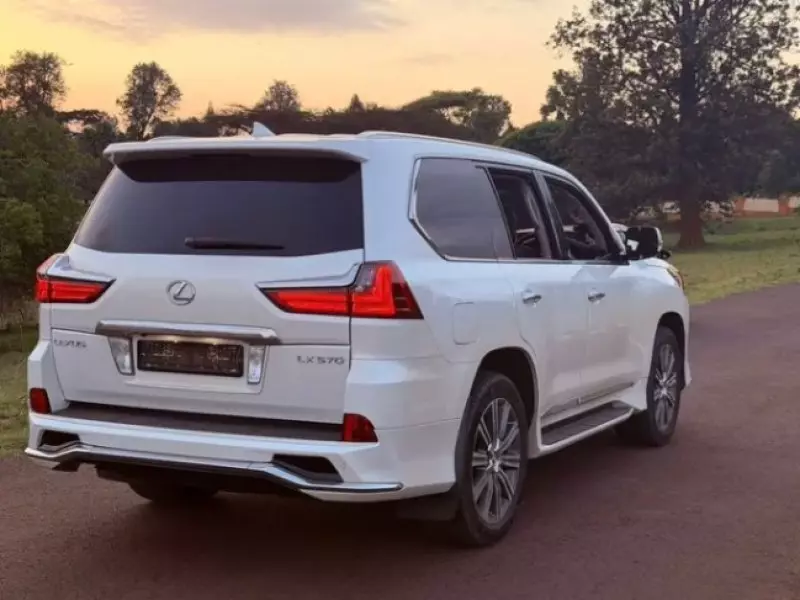 Lexus LX 570   - 2017