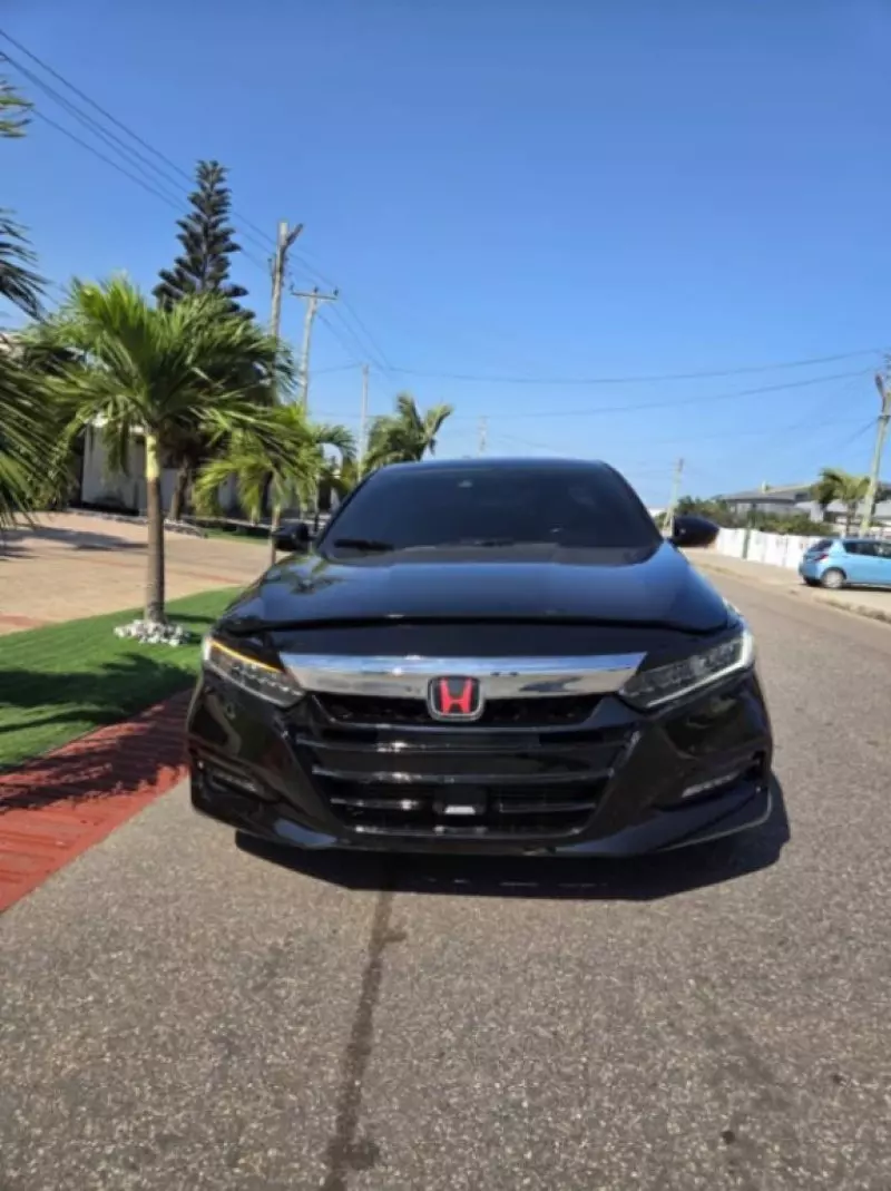 Honda Accord   - 2019