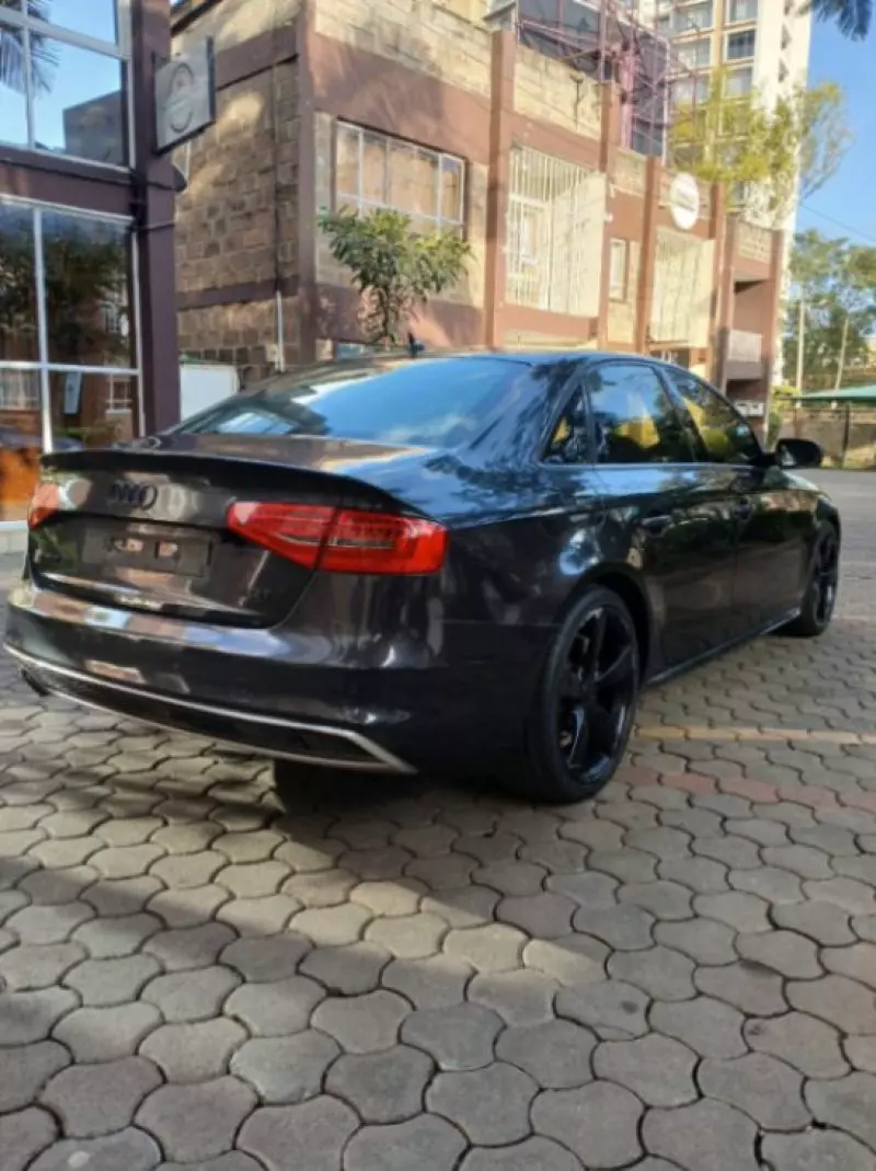 Audi A4   - 2014
