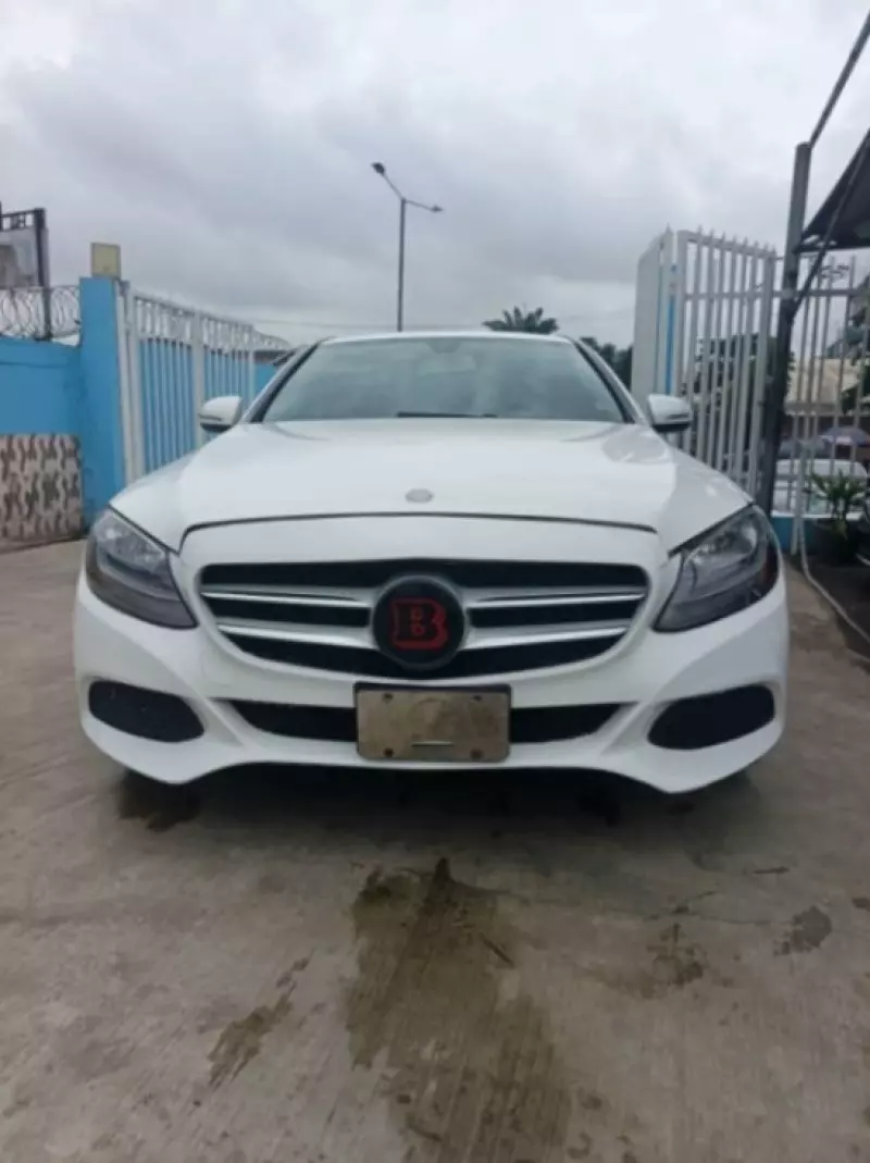 Mercedes-Benz C 300   - 2015