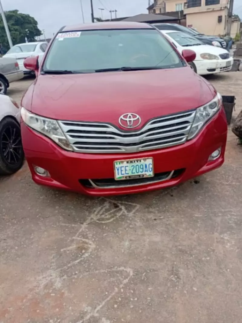 TOYOTA Venza   - 2010