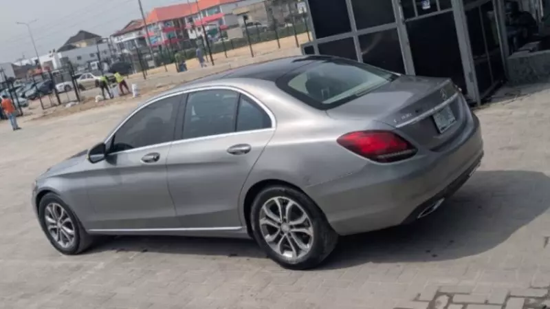 Mercedes-Benz C 300   - 2010