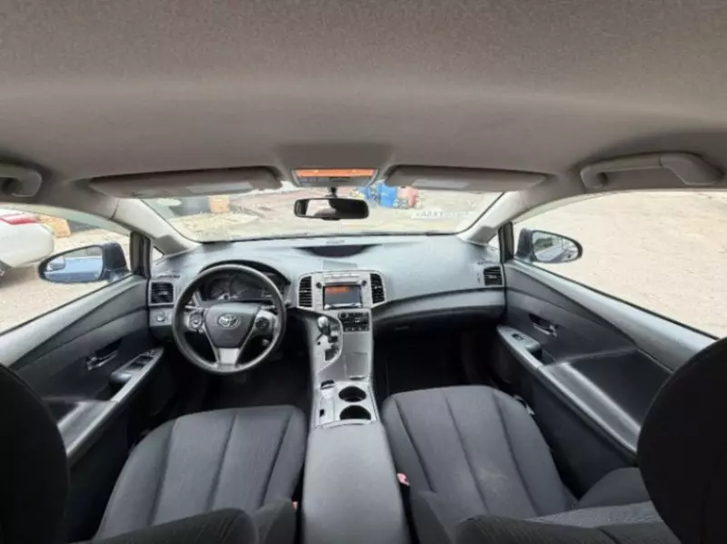 Toyota Venza   - 2015