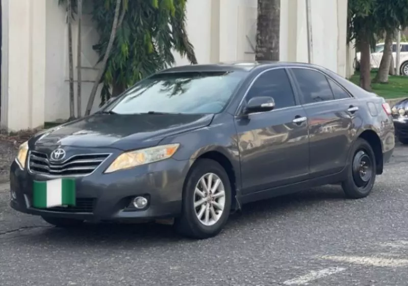 TOYOTA Camry   - 2011