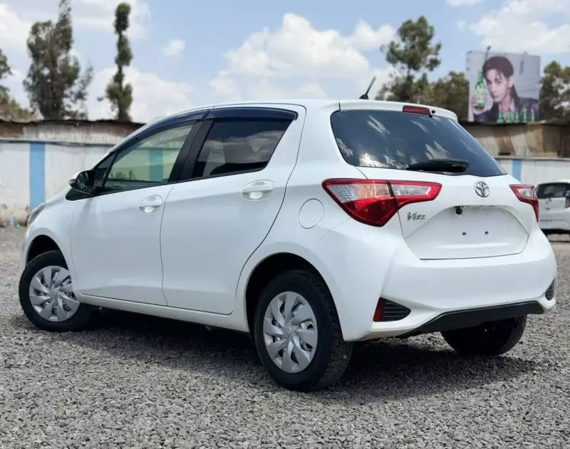 TOYOTA Vitz   - 2019