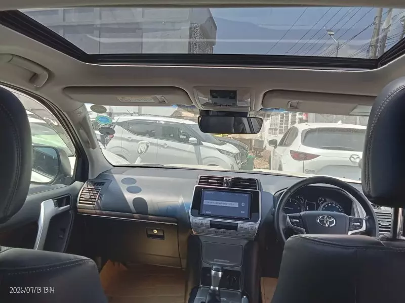 TOYOTA Landcruiser Prado   - 2019