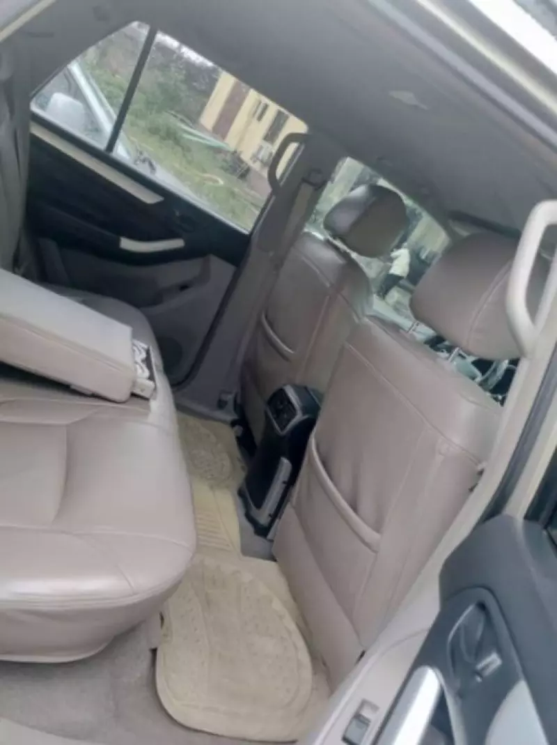 Toyota Corolla   - 2005