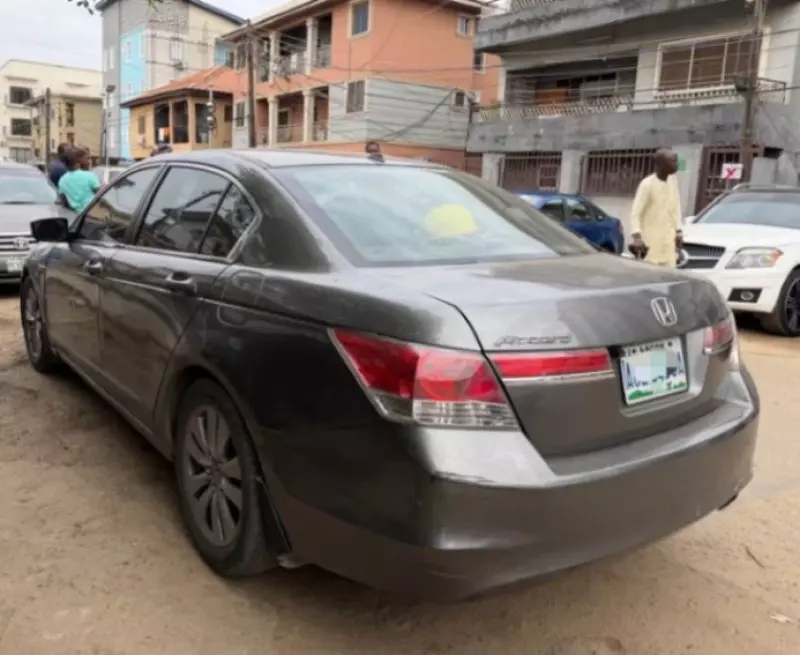 Honda Accord   - 2011