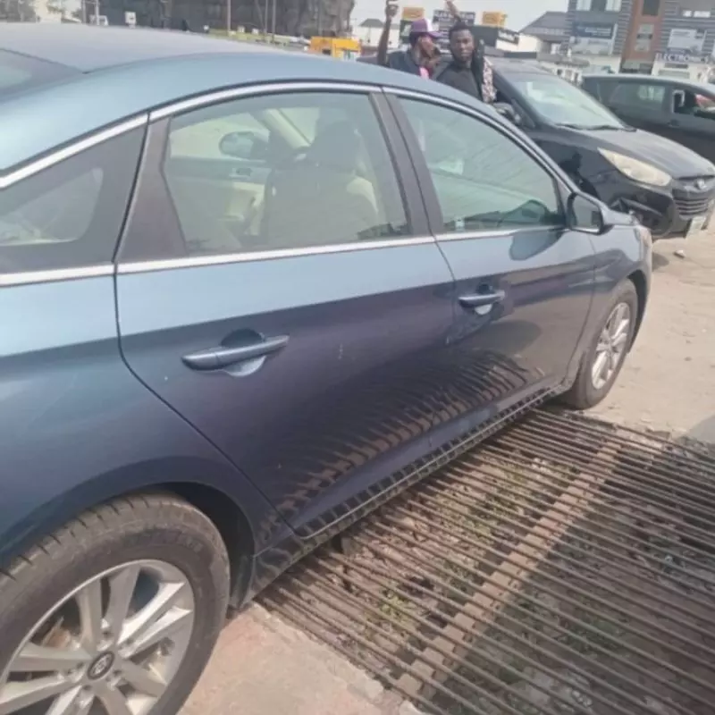 Hyundai Sonata   - 2016