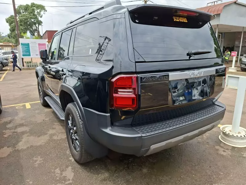 Toyota Prado   - 2024