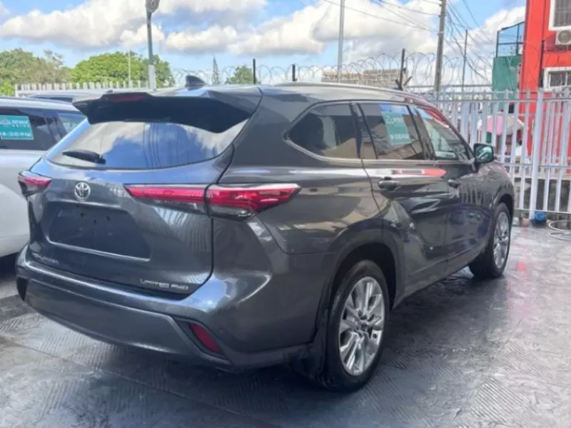 TOYOTA Highlander   - 2021