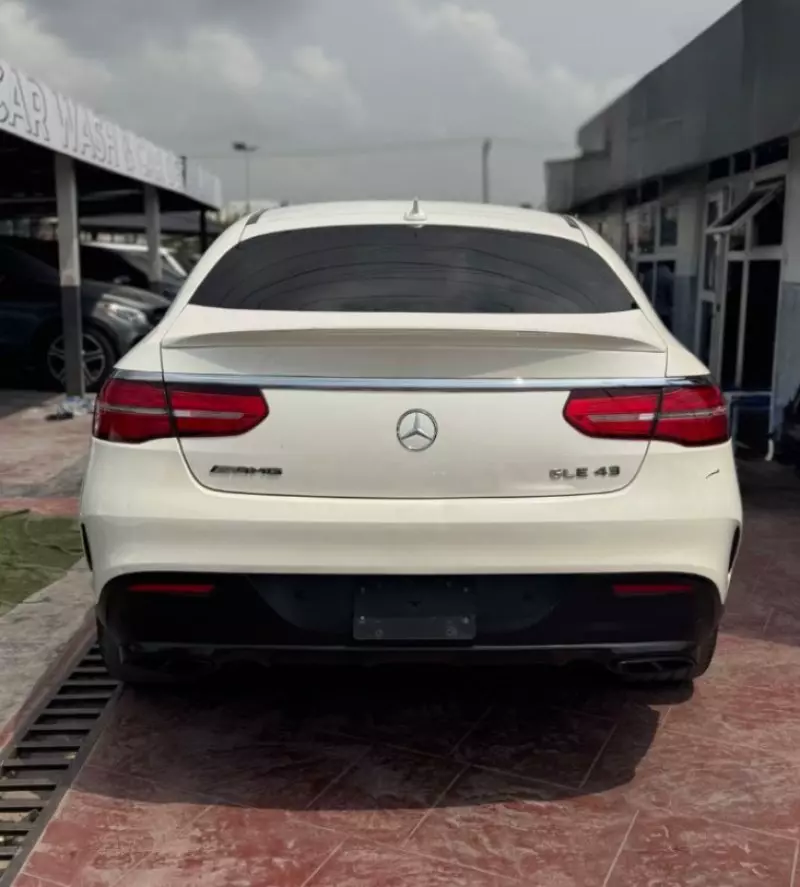 Mercedes-Benz GLE-Class   - 2017