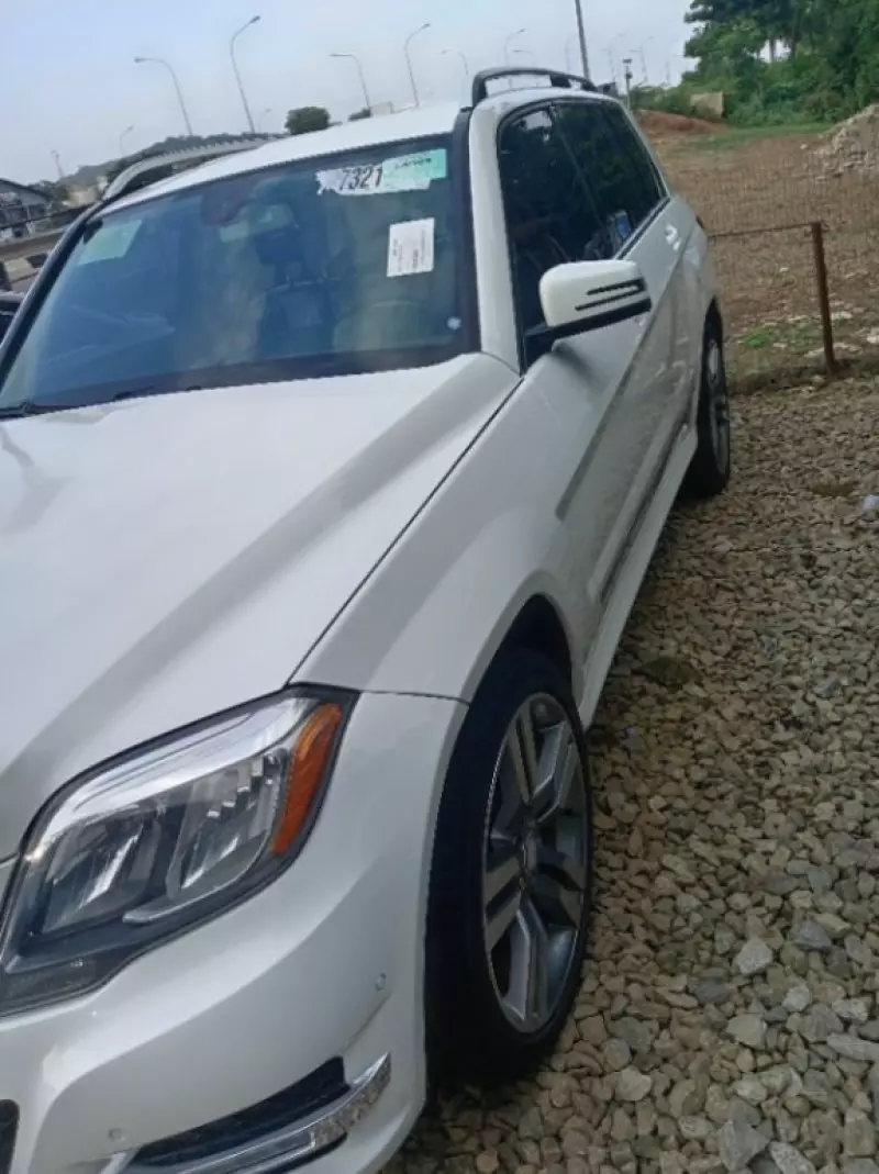 Mercedes-Benz GLK 350   - 2013