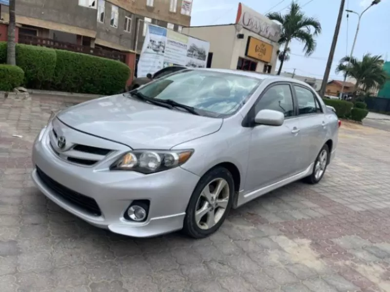 Toyota Corolla   - 2013