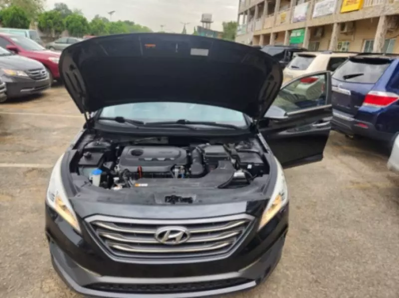 Hyundai Sonata   - 2017