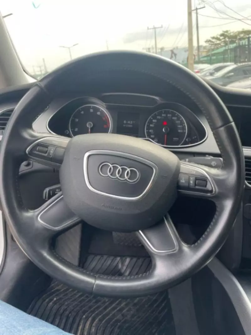 Audi A4   - 2013