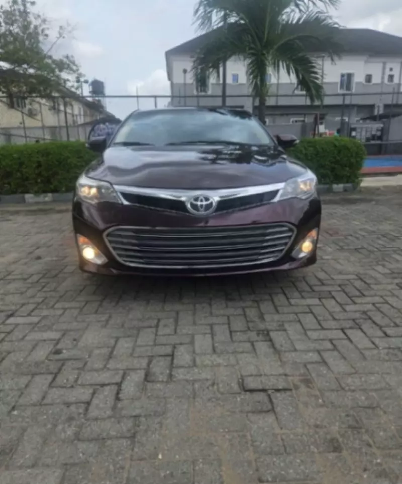 TOYOTA Avalon   - 2013