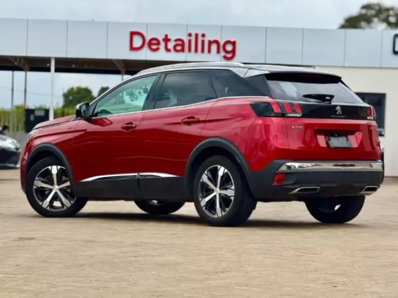 Peugeot 3008   - 2018