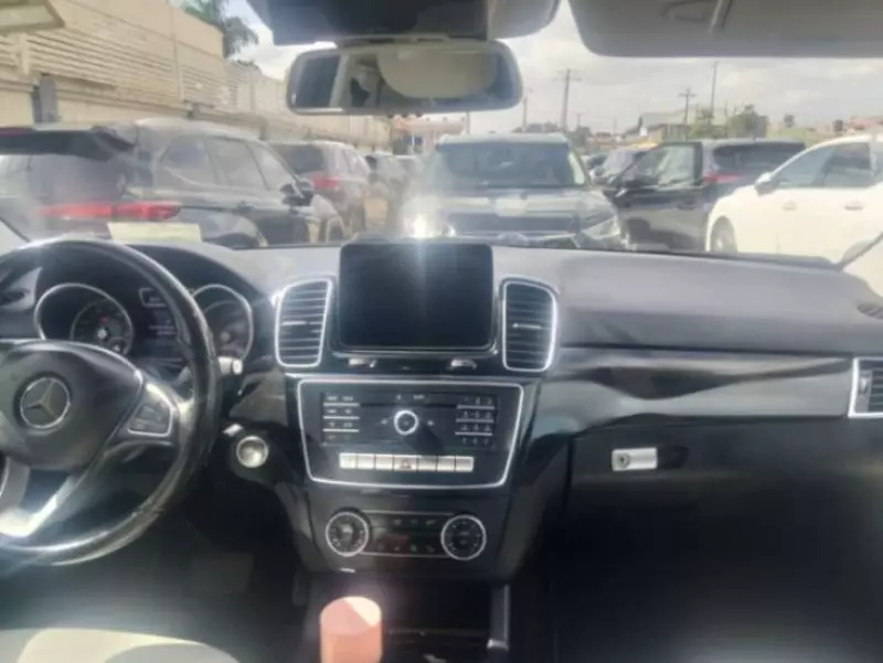 Mercedes-Benz GLE-Class   - 2017