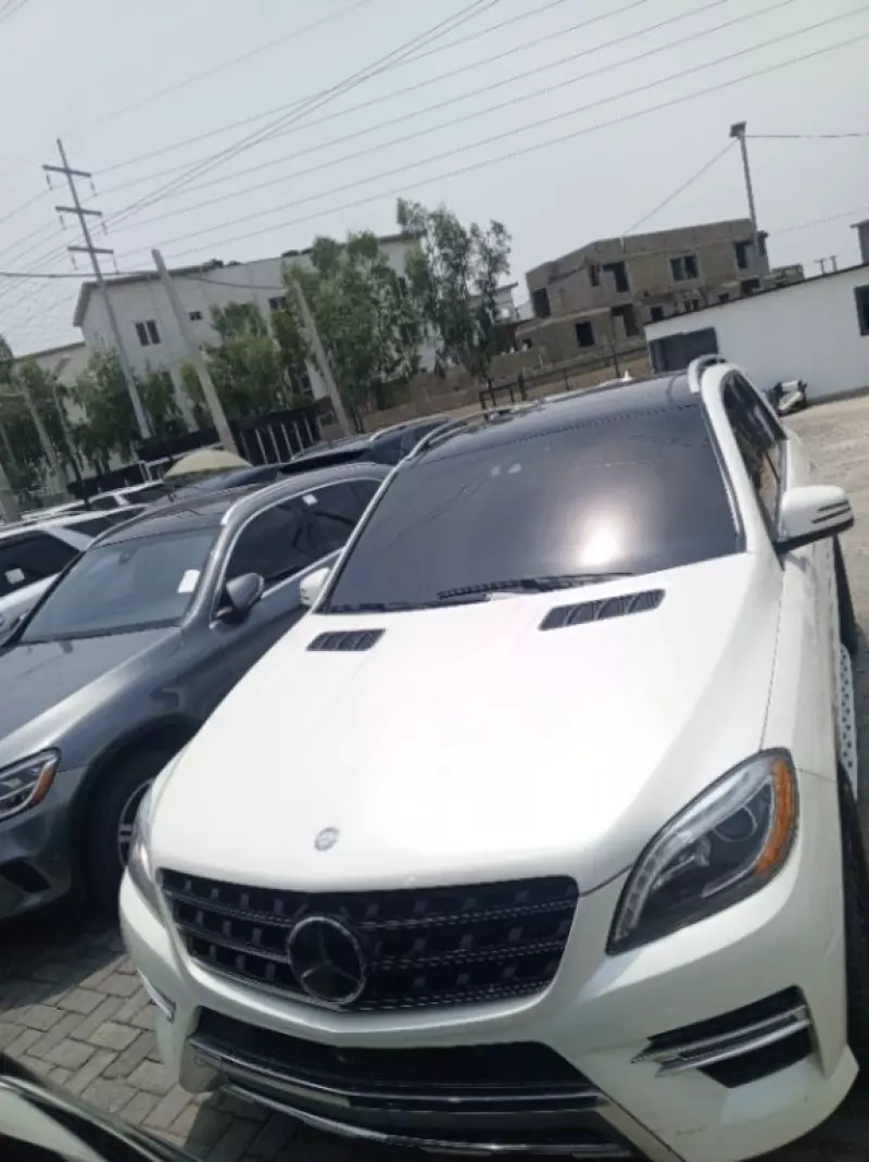 Mercedes-Benz ML-Class   - 2015