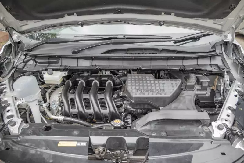 Nissan Serena   - 2018
