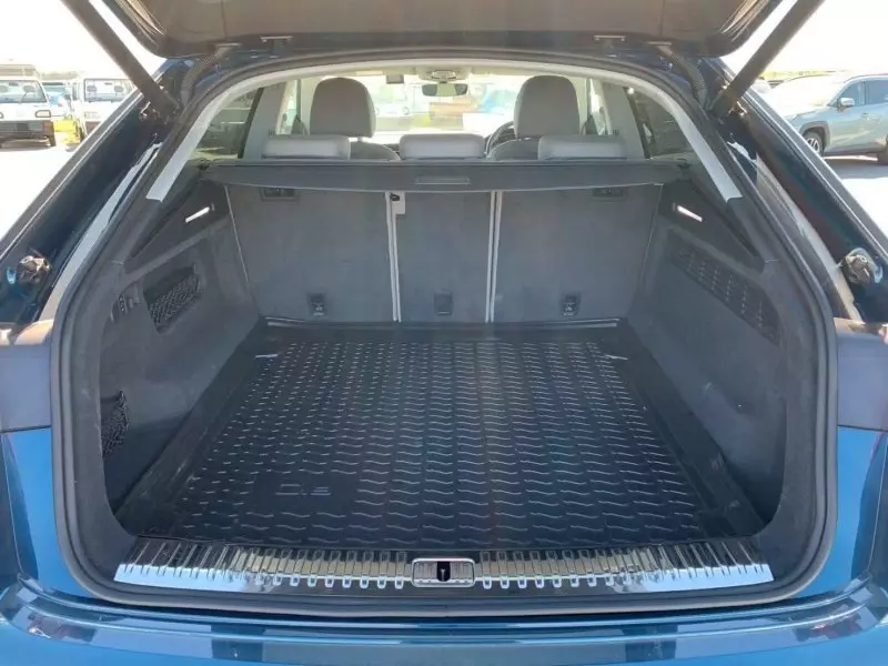 Audi Q8   - 2019