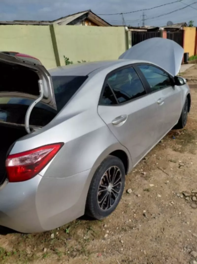Toyota Camry   - 2015