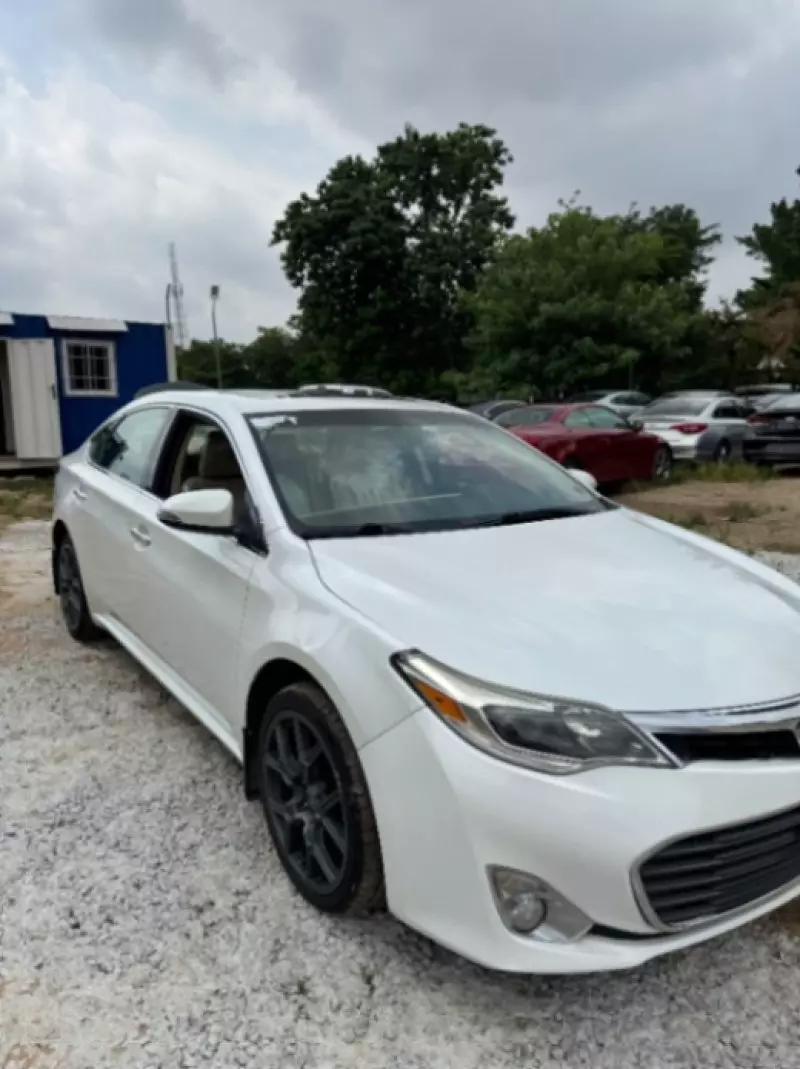 TOYOTA Camry - 2013
