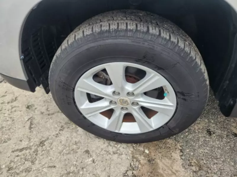 Toyota Highlander   - 2012