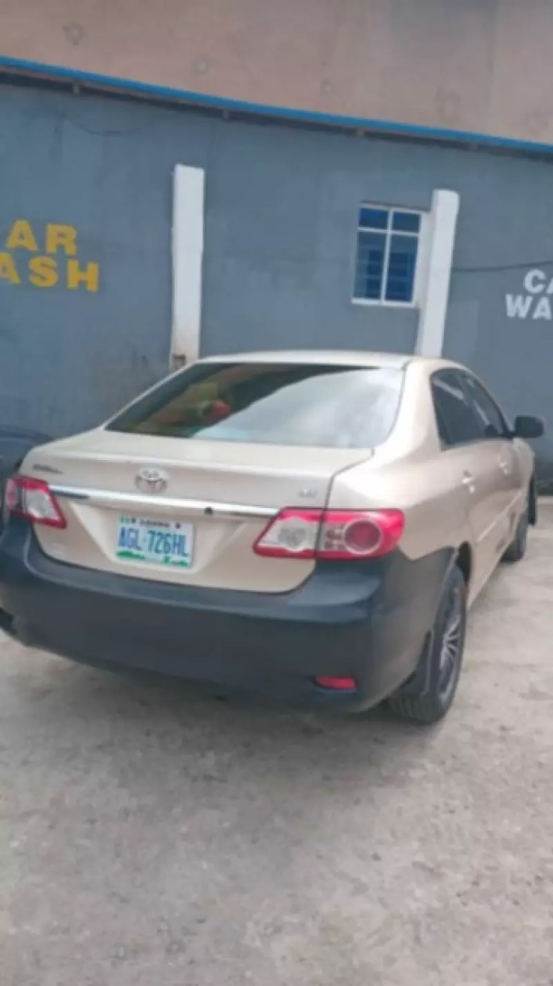 Toyota corolla - 2013