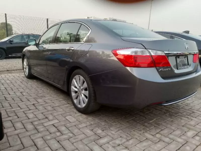 Honda Accord   - 2015