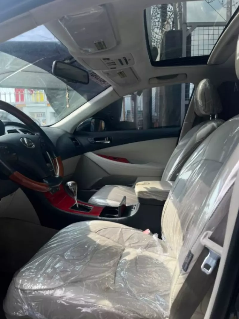 Lexus ES   - 2008