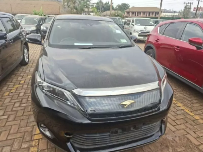 TOYOTA Harrier   - 2017