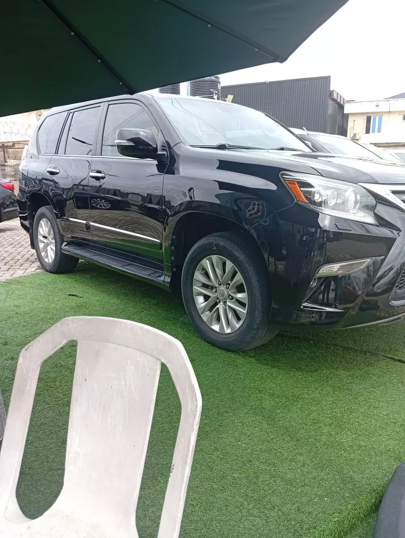 Lexus GX 460   - 2014
