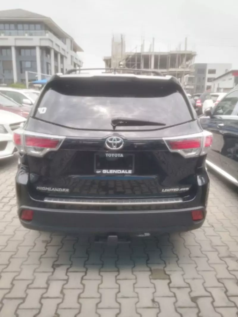 TOYOTA Highlander - 2014