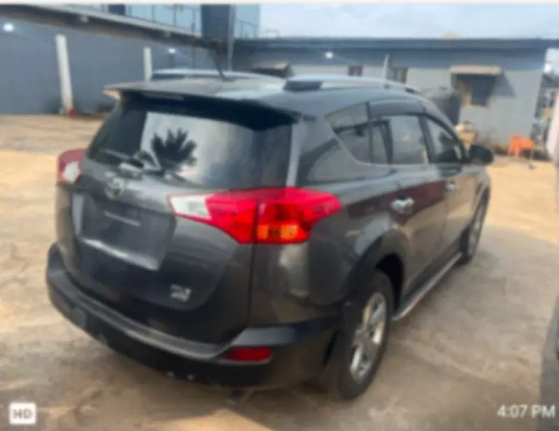 TOYOTA RAV4   - 2015