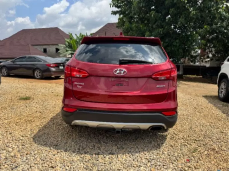 Hyundai Santa Fe   - 2014