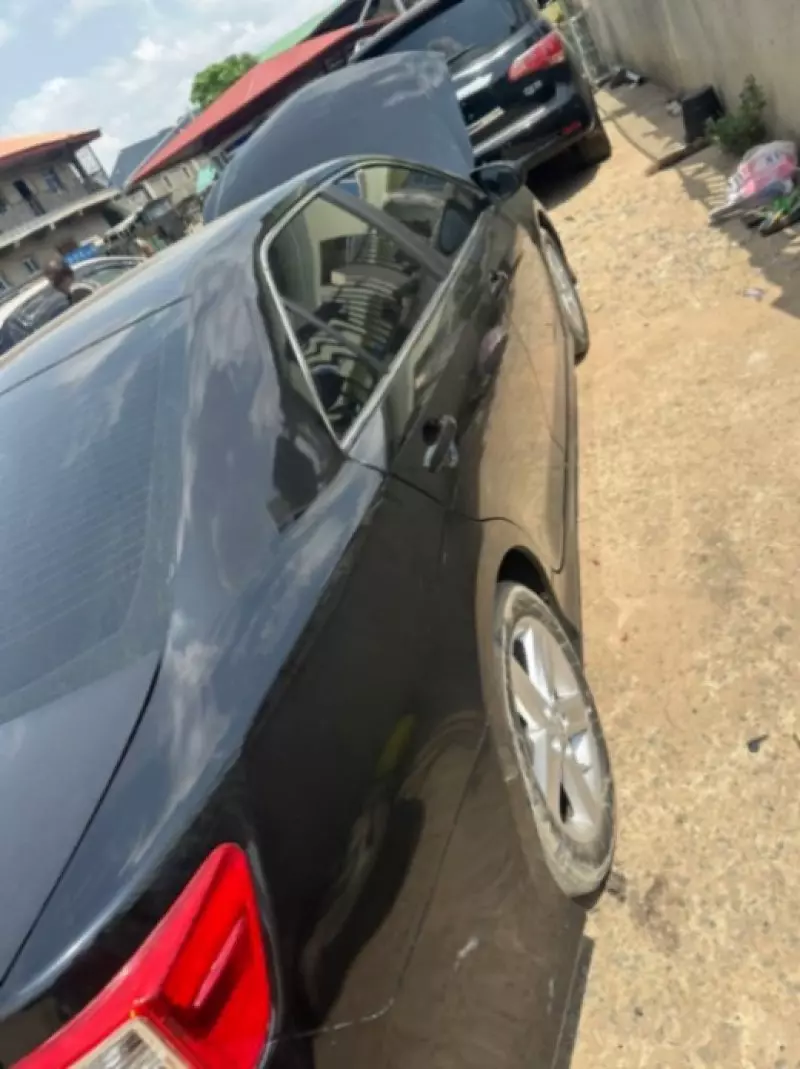 Toyota Camry   - 2013