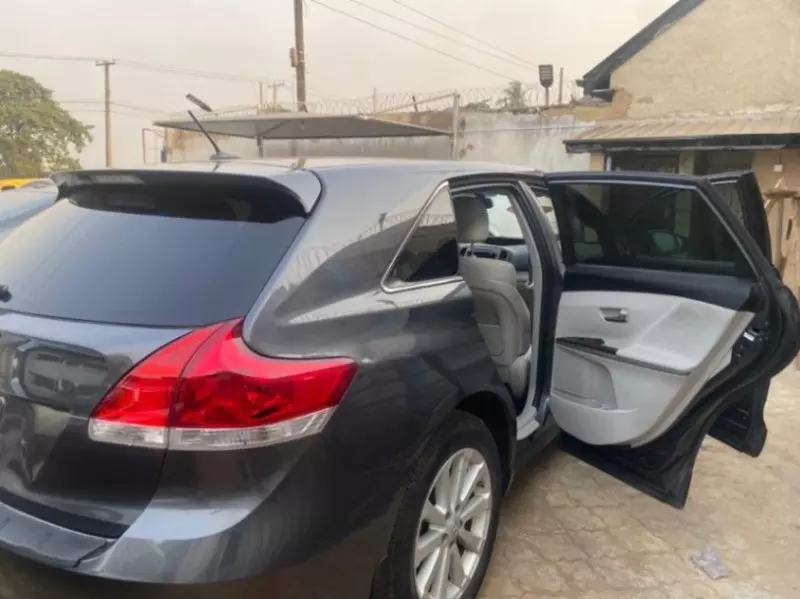 Toyota Venza   - 2010