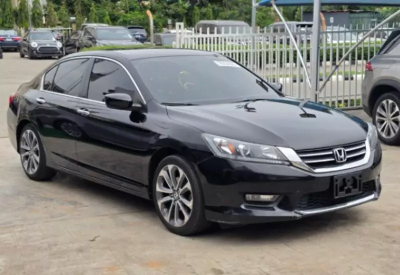 Honda Accord   - 2014