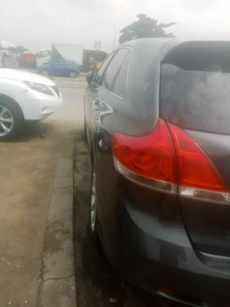Toyota Venza   - 2010