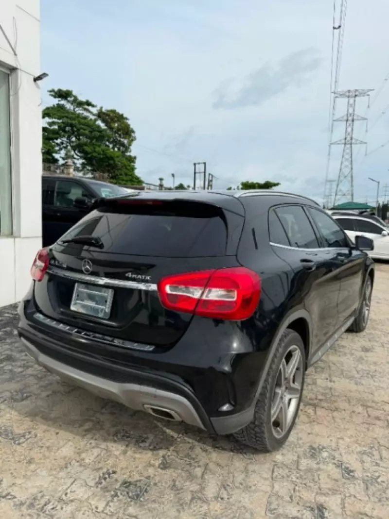 Mercedes-Benz GLA 250   - 2017