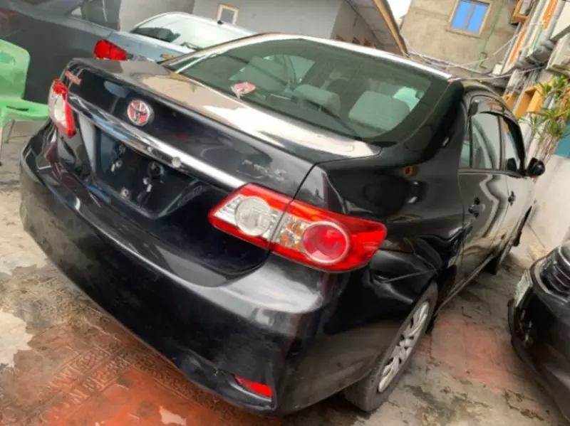 Toyota Corolla   - 2012