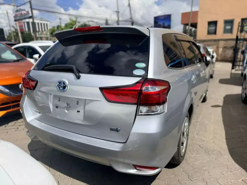 Toyota Fielder    - 2018