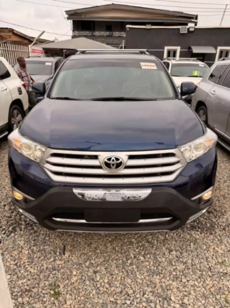 TOYOTA Highlander   - 2012