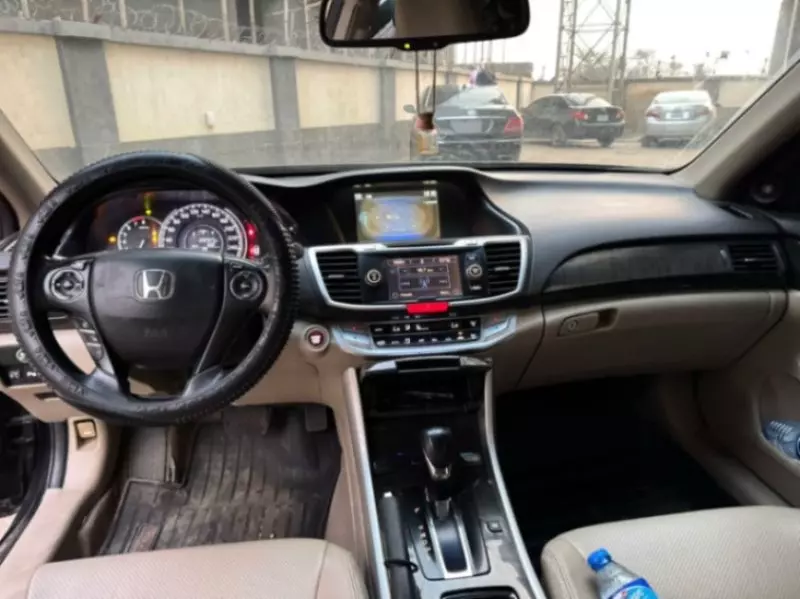Honda Accord   - 2013