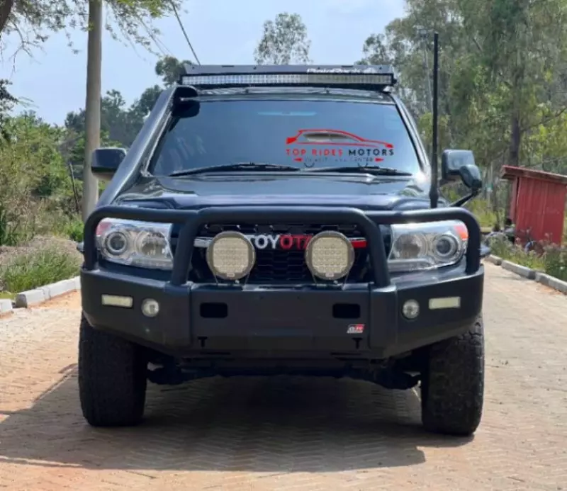 Toyota Land Cruiser   - 2009