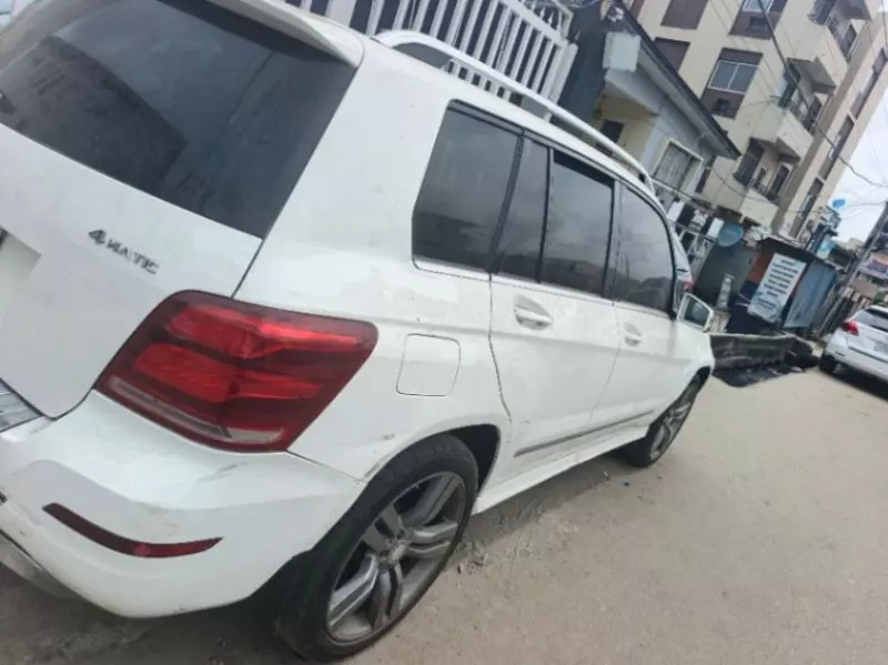 Mercedes-Benz GLK 350   - 2015